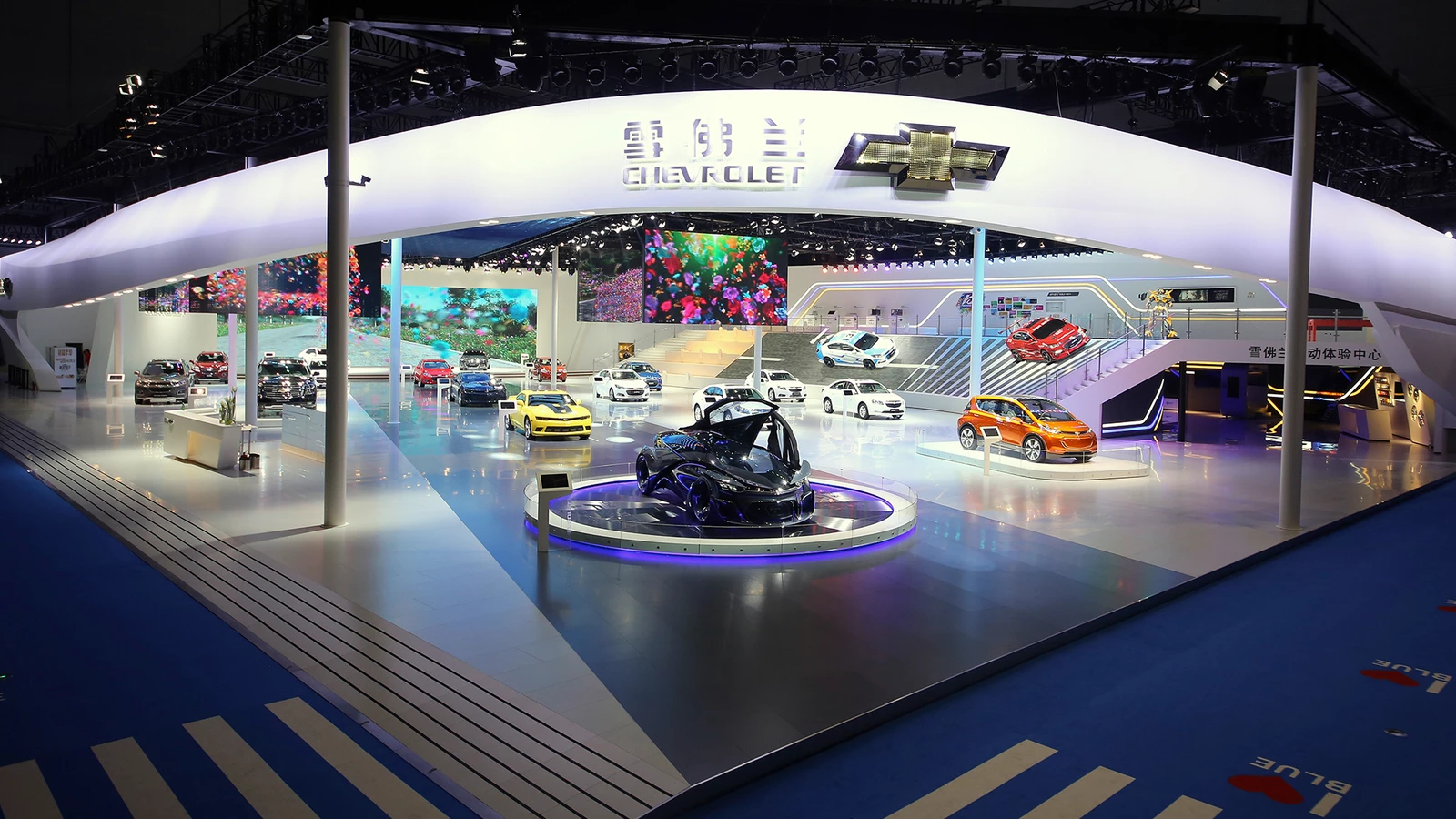 Chevrolet Messestand by SYMA