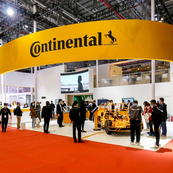Continental booth Auto Shanghai 2021 by SYMA